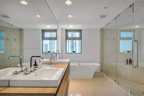 17301 Biscayne Blvd 907, North Miami Beach FL - photo 20 of 37