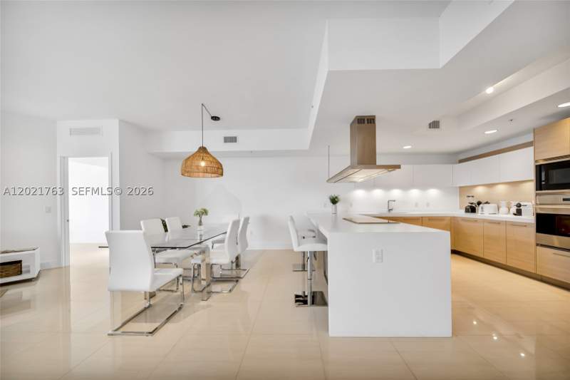 2 bedroom Condominium at 17301 Biscayne Blvd 907, Marina Palms Residences N, North Miami Beach — photo 5