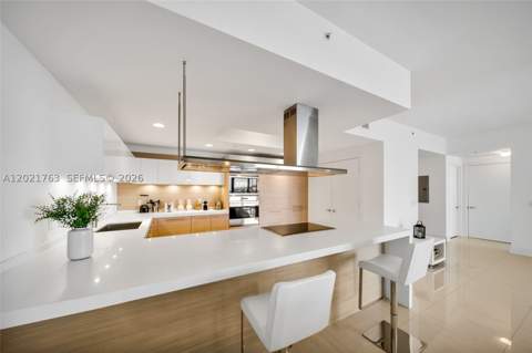17301 Biscayne Blvd 907, North Miami Beach FL - photo 9 of 37