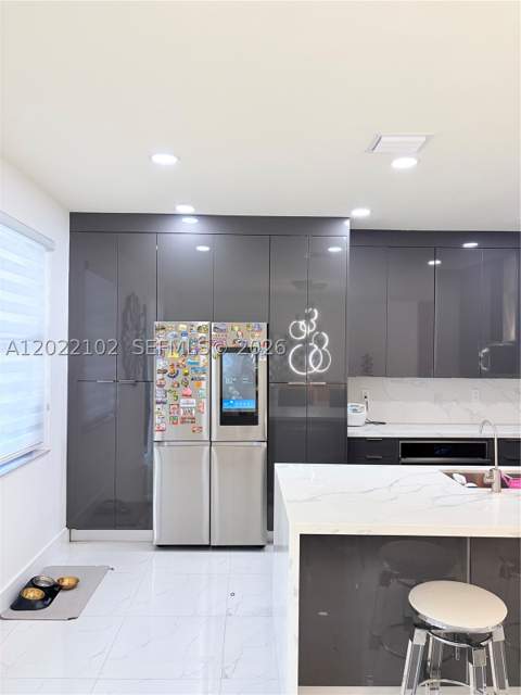 3409 W 92nd Pl, Hialeah FL - photo 14 of 33