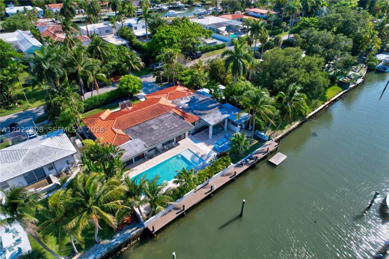 5 bedroom SingleFamilyResidence at 1141 NE 90th St, Amd Pl Biscayne Pines, Miami — photo 5