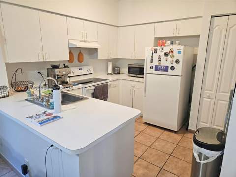 870 NE 212th Ter 2, Miami FL - photo 7 of 25