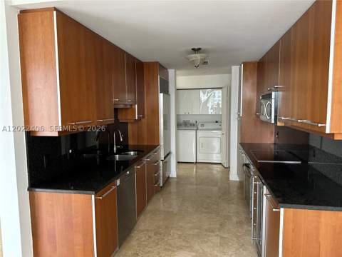 901 Brickell Key Blvd 2005, Miami FL - photo 12 of 18