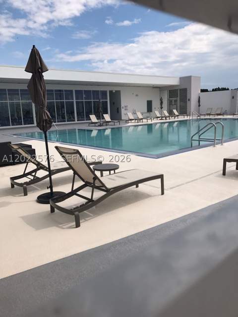 14951 Royal Oaks Ln 1909, North Miami FL - photo 17 of 40