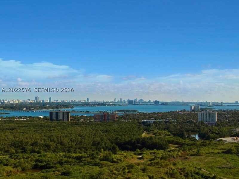 3 bedroom Condominium at 14951 Royal Oaks Ln 1909, The Oaks I Condo, North Miami — photo 3