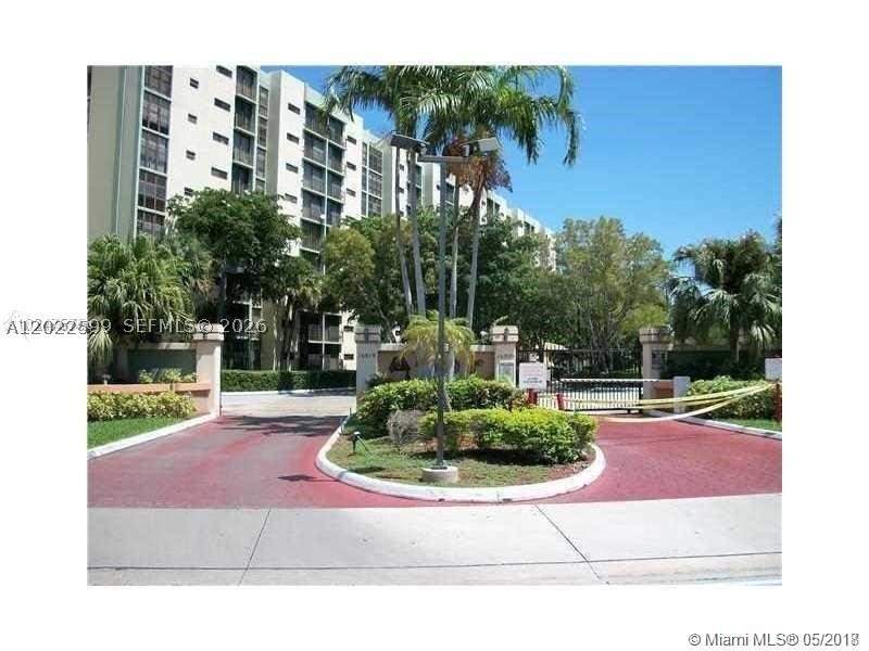 1 bedroom Condominium at 17021 N Bay Rd 625, Plaza Of Americas Condo P, Sunny Isles Beach — photo 2