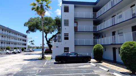 447 NE 195th St 117, Miami FL - photo 20 of 24