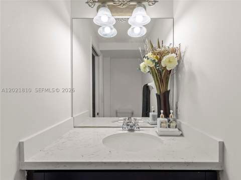 5033 NW 114th Ct, Doral FL - photo 11 of 31
