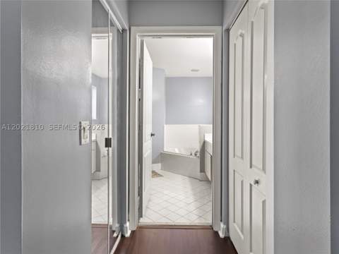 5033 NW 114th Ct, Doral FL - photo 14 of 31