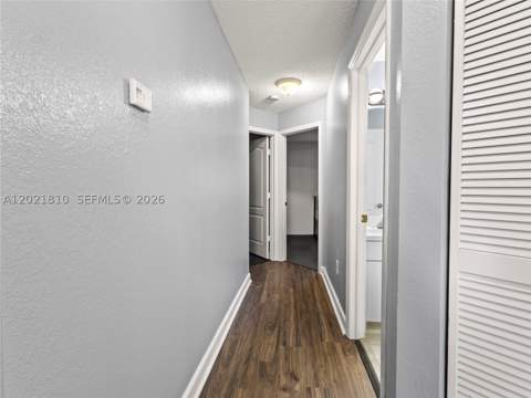 5033 NW 114th Ct, Doral FL - photo 16 of 31