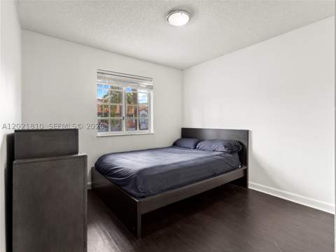 5033 NW 114th Ct, Doral FL - photo 17 of 31
