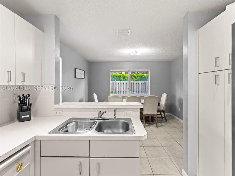 3 bedroom Townhouse at 5033 NW 114th Ct, Doral Landings Townhomes, Doral — photo 5