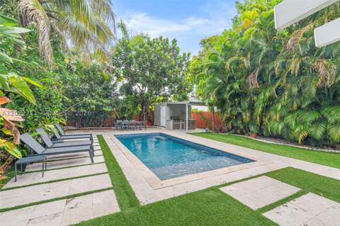 443 NE 71st St, Miami FL - photo 6 of 32