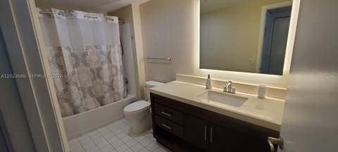 17375 Collins Ave 1007, Sunny Isles Beach FL - photo 19 of 63