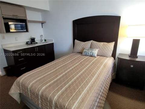 17375 Collins Ave 1007, Sunny Isles Beach FL - photo 22 of 63