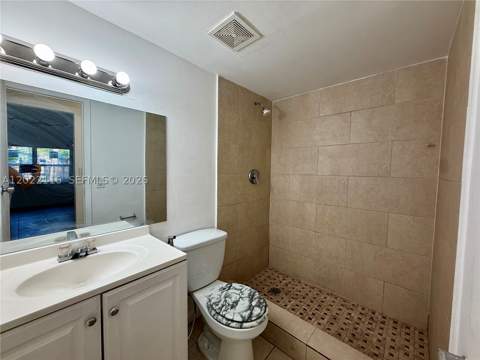 18101 NW 68th Ave B102, Hialeah FL - photo 15 of 18