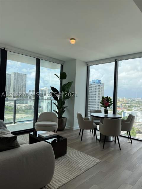 20 NE 11th St 3506, Miami FL - photo 17 of 25