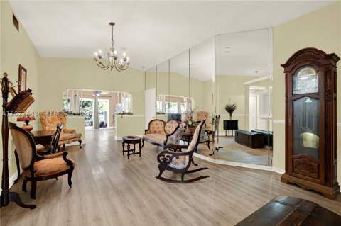 10813 SW 158th Ln, Miami FL - photo 12 of 37