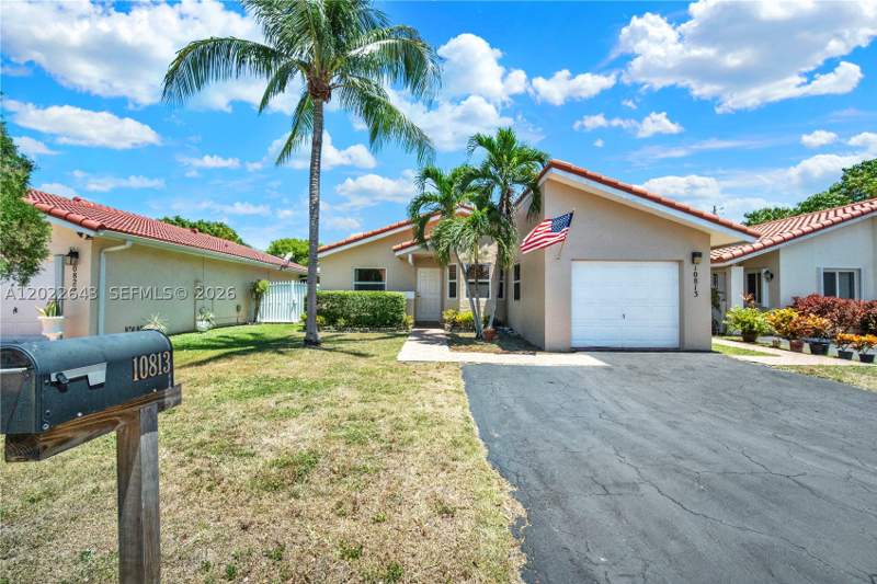 3 bedroom SingleFamilyResidence at 10813 SW 158th Ln, Brandonwoods, Miami — photo 2