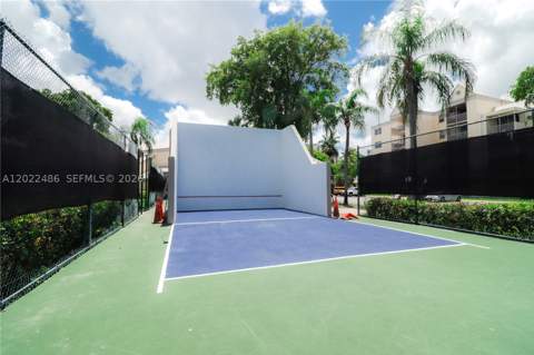 8245 Lake Dr 308, Doral FL - photo 10 of 25