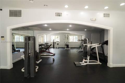 8245 Lake Dr 308, Doral FL - photo 14 of 25