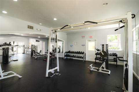 8245 Lake Dr 308, Doral FL - photo 21 of 25