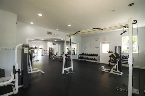 8245 Lake Dr 308, Doral FL - photo 22 of 25