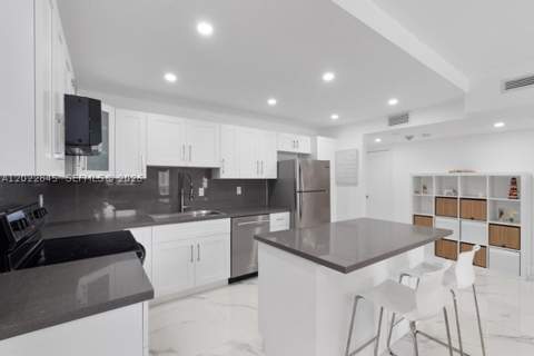 19390 Collins Ave 817, Sunny Isles Beach FL - photo 9 of 39