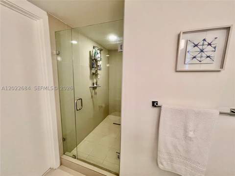5252 NW 85th Ave 406, Doral FL - photo 12 of 26