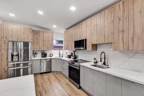 17621 NE 7th Ave, Miami FL - photo 18 of 55