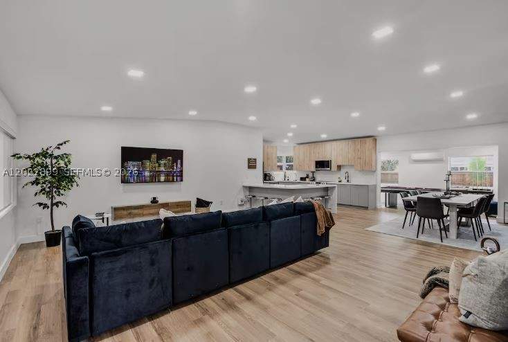 3 bedroom SingleFamilyResidence at 17621 NE 7th Ave, Highland Manor Sec 3, Miami — photo 2