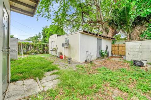 1122 NW 38th St, Miami FL - photo 18 of 23