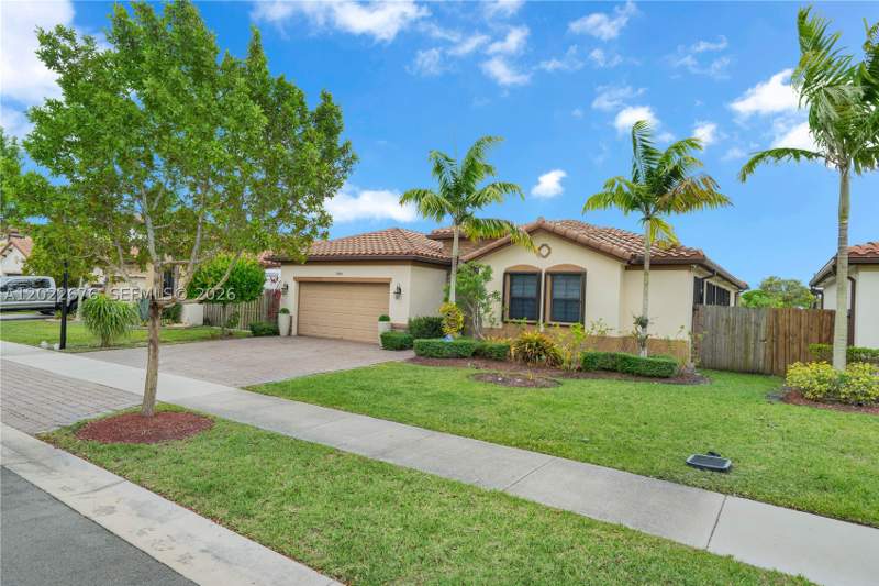 4 bedroom SingleFamilyResidence at 2484 SE 1st St, Kingman Commons, Homestead — photo 2