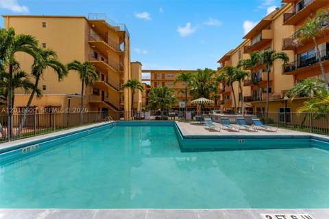 1900 W 54th St 220, Hialeah FL - photo 17 of 19