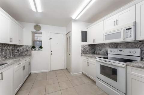 1900 W 54th St 220, Hialeah FL - photo 7 of 19