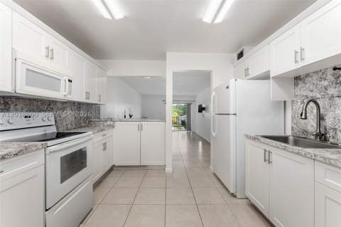 1900 W 54th St 220, Hialeah FL - photo 8 of 19