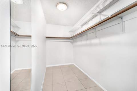 1950 W 54th St 412, Hialeah FL - photo 7 of 15