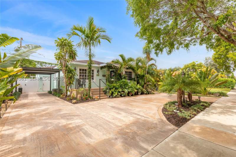 4 bedroom SingleFamilyResidence at 6520 SW 16th Ter, Ivywild, West Miami — photo 2