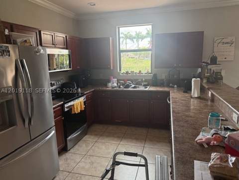 16564 SW 43rd St, Unincorporated Dade FL - photo 18 of 23