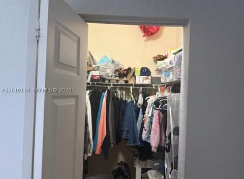 16564 SW 43rd St, Unincorporated Dade FL - photo 6 of 23