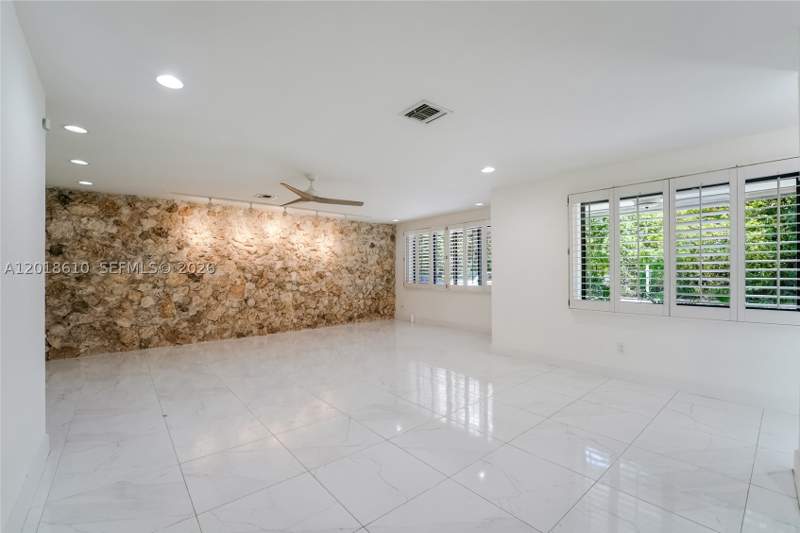 5 bedroom SingleFamilyResidence at 7220 SW 69th Ct, Sunset Haven, Miami — photo 5