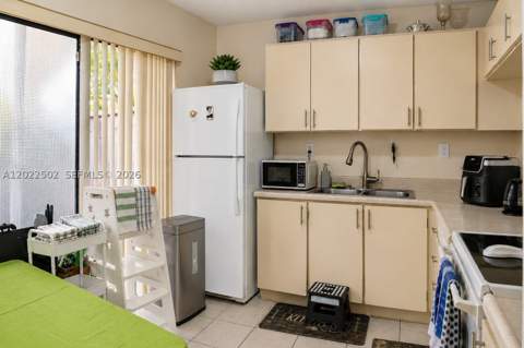 9880 Hammocks Blvd 101-43, Miami FL - photo 7 of 20