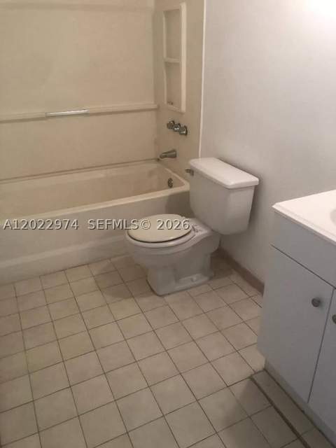 6155 NW 186th St 209, Hialeah FL - photo 11 of 15