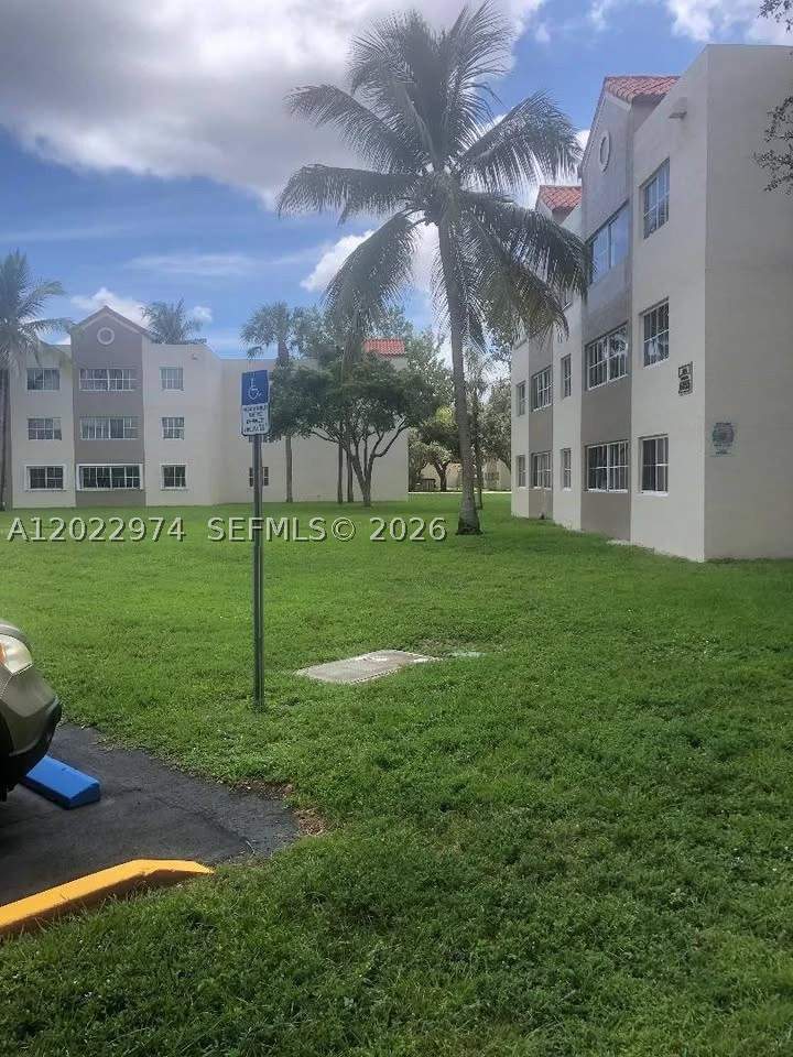 2 bedroom Condominium at 6155 NW 186th St 209, Mirassou Condo, Hialeah — photo 4