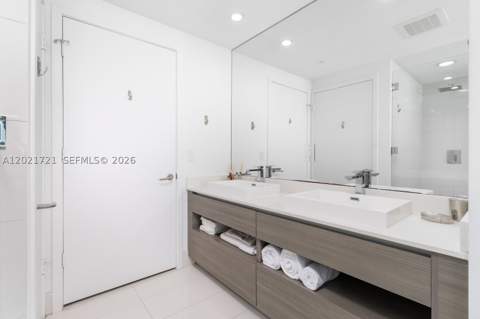 460 NE 28th St 3105, Miami FL - photo 18 of 35