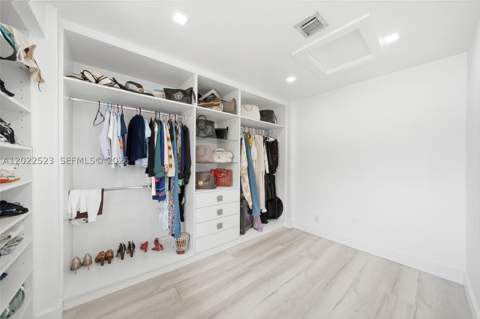 455 NE 210th Ter, Miami FL - photo 14 of 31