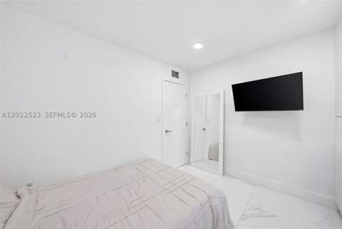 455 NE 210th Ter, Miami FL - photo 16 of 31