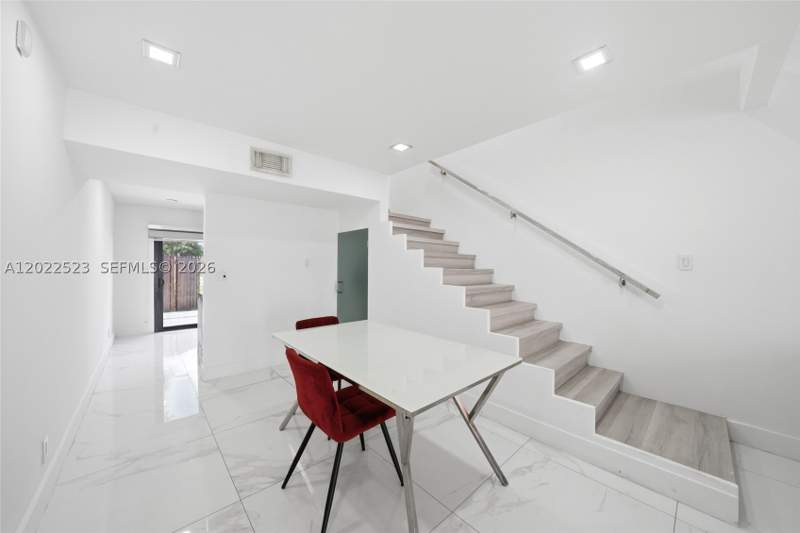 4 bedroom Townhouse at 455 NE 210th Ter, Northpointe At The Calif, Miami — photo 4