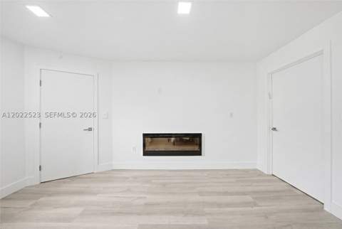 455 NE 210th Ter, Miami FL - photo 9 of 31