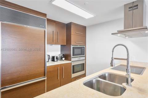 485 Brickell Ave 4206, Miami FL - photo 20 of 46